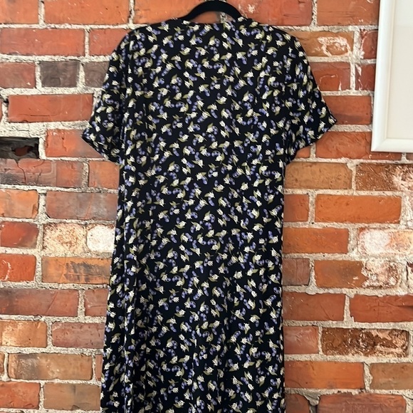 VTG 90s Carole Little Bluebell Pattern Faux Wrap Midi Dress w/tie waist, size 16 - Picture 5 of 5